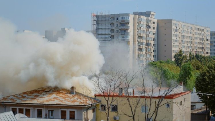 O primeiro furacão do ano na China chuva forte sem precedentes